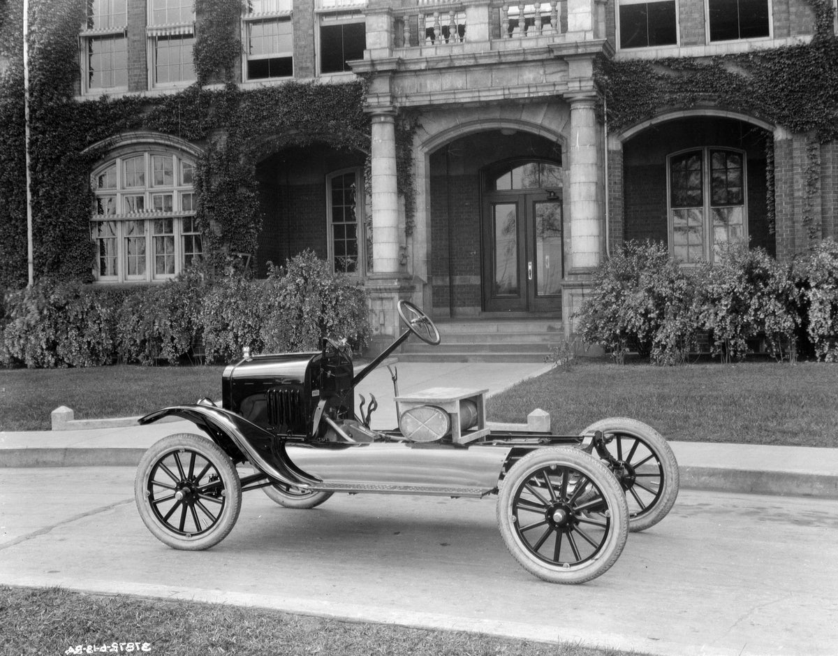 This archival image documents the 1924 Ford Model T chassis and is preserved in the Ford Heritage Vault as part of Ford Motor Company's historic photographic archive. Free for personal, non-commercial use. Ford Heritage Vault reference AR-2008-8.1...