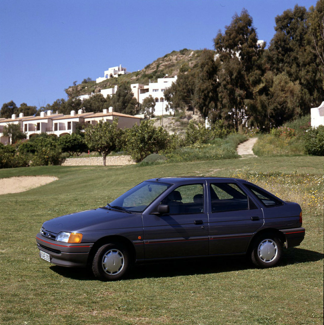 This archival image documents the 1990 Ford Escort CE-14 LHD in Spain scenic and is preserved in the Ford Heritage Vault as part of Ford Motor Company's historic photographic archive. Free for personal, non-commercial use. Ford Heritage Vault refe...