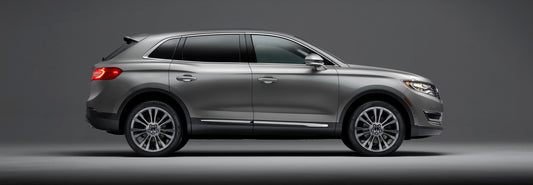 2016 Lincoln MKX side view in studio HV 2016-0031
