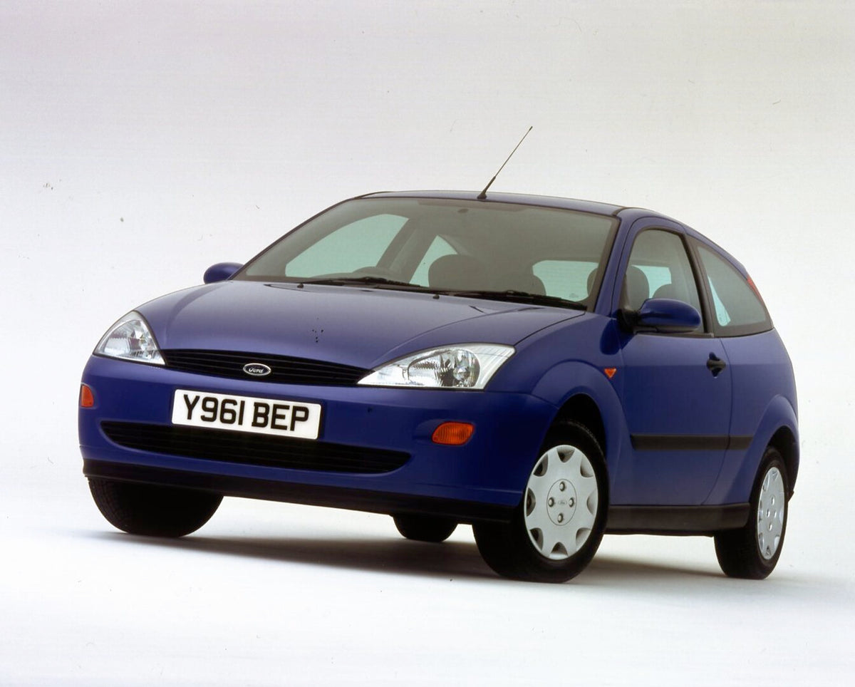 This archival image documents the 2001 Ford Focus Mark I 1.4 CL 3PR in studio and is preserved in the Ford Heritage Vault as part of Ford Motor Company's historic photographic archive. Free for personal, non-commercial use. Ford Heritage Vault ref...