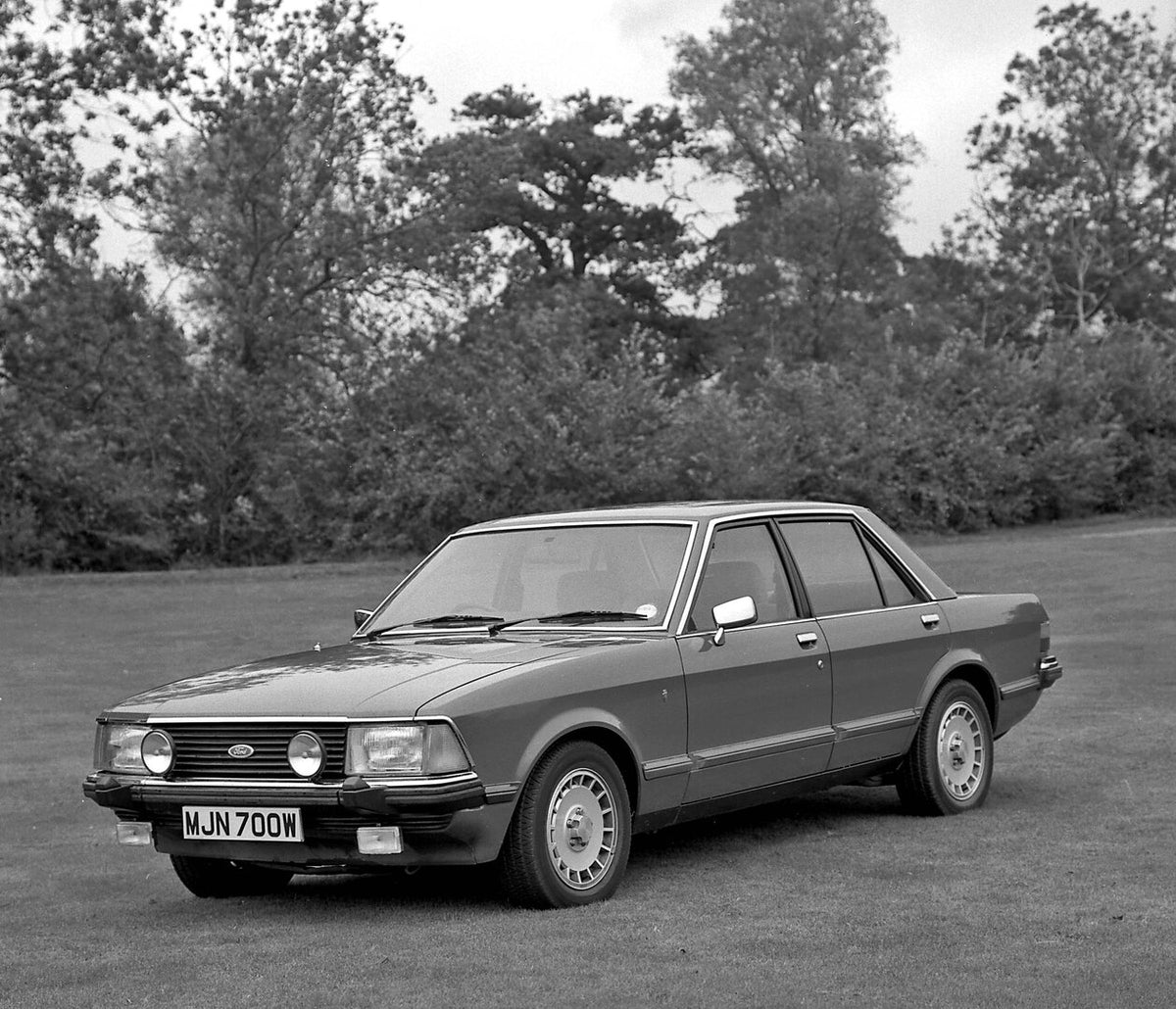 This archival image documents the 1980 Ford Granada Ghia 2.8 MK V scenic 1980-1067 and is preserved in the Ford Heritage Vault as part of Ford Motor Company's historic photographic archive. Free for personal, non-commercial use. Ford Heritage Vaul...