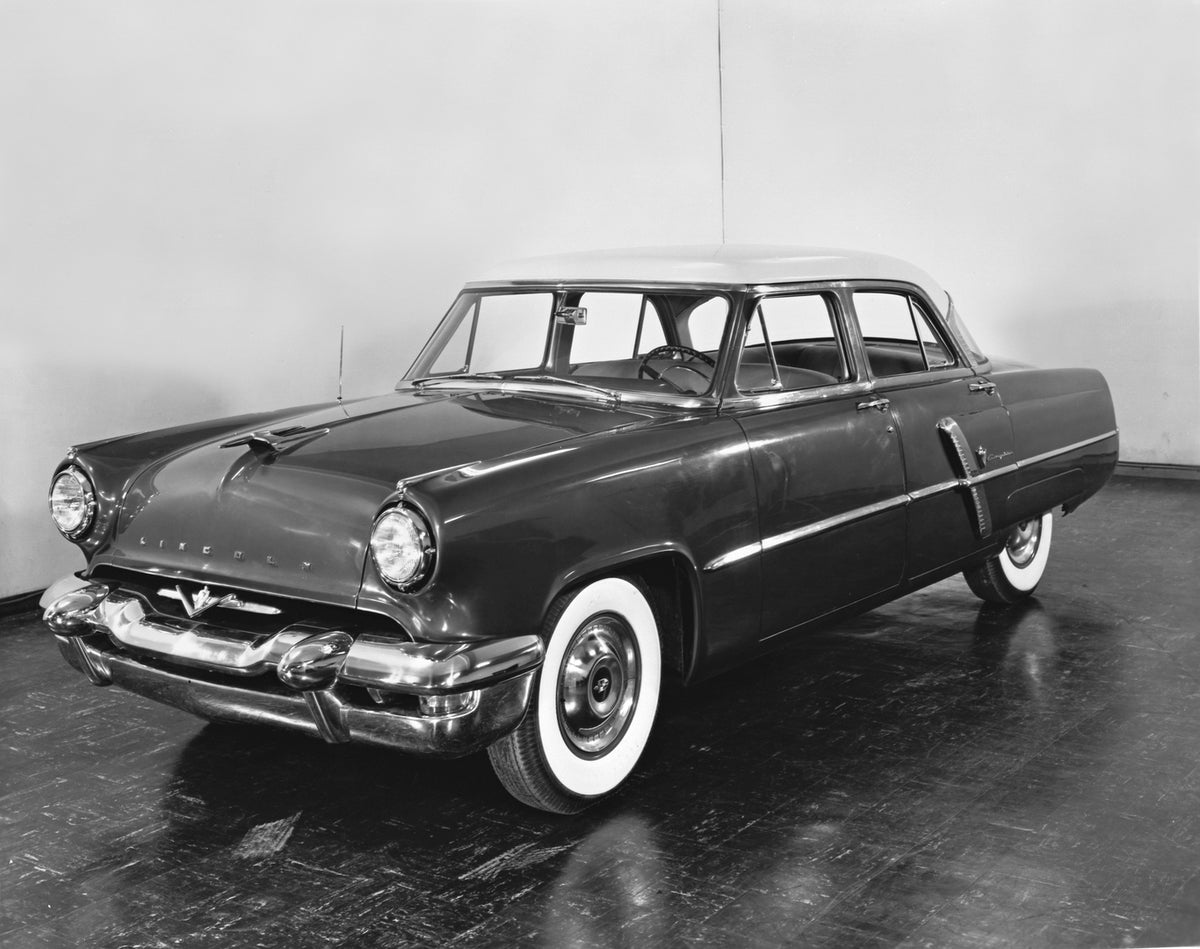 This archival image documents the 1953 Lincoln Fordor Sedan and is preserved in the Ford Heritage Vault as part of Ford Motor Company's historic photographic archive. Free for personal, non-commercial use. Ford Heritage Vault reference AR-2008-8.1...