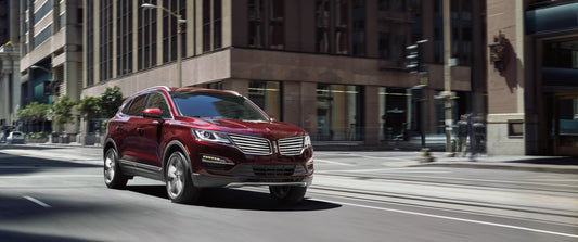 2018 Lincoln MKC action shot on city street HV 2018-0018