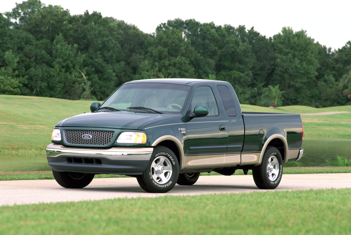 This archival image documents the 1999 Ford F-150 Lariat pickup and is preserved in the Ford Heritage Vault as part of Ford Motor Company's historic photographic archive. Free for personal, non-commercial use. Ford Heritage Vault reference AR-2008...