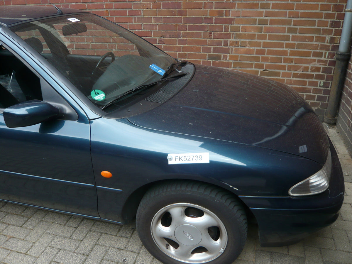 This archival image documents the 1994 Ford Mondeo Mk I and is preserved in the Ford Heritage Vault as part of Ford Motor Company's historic photographic archive. Free for personal, non-commercial use. Ford Heritage Vault reference AR-2024-9.2.72.